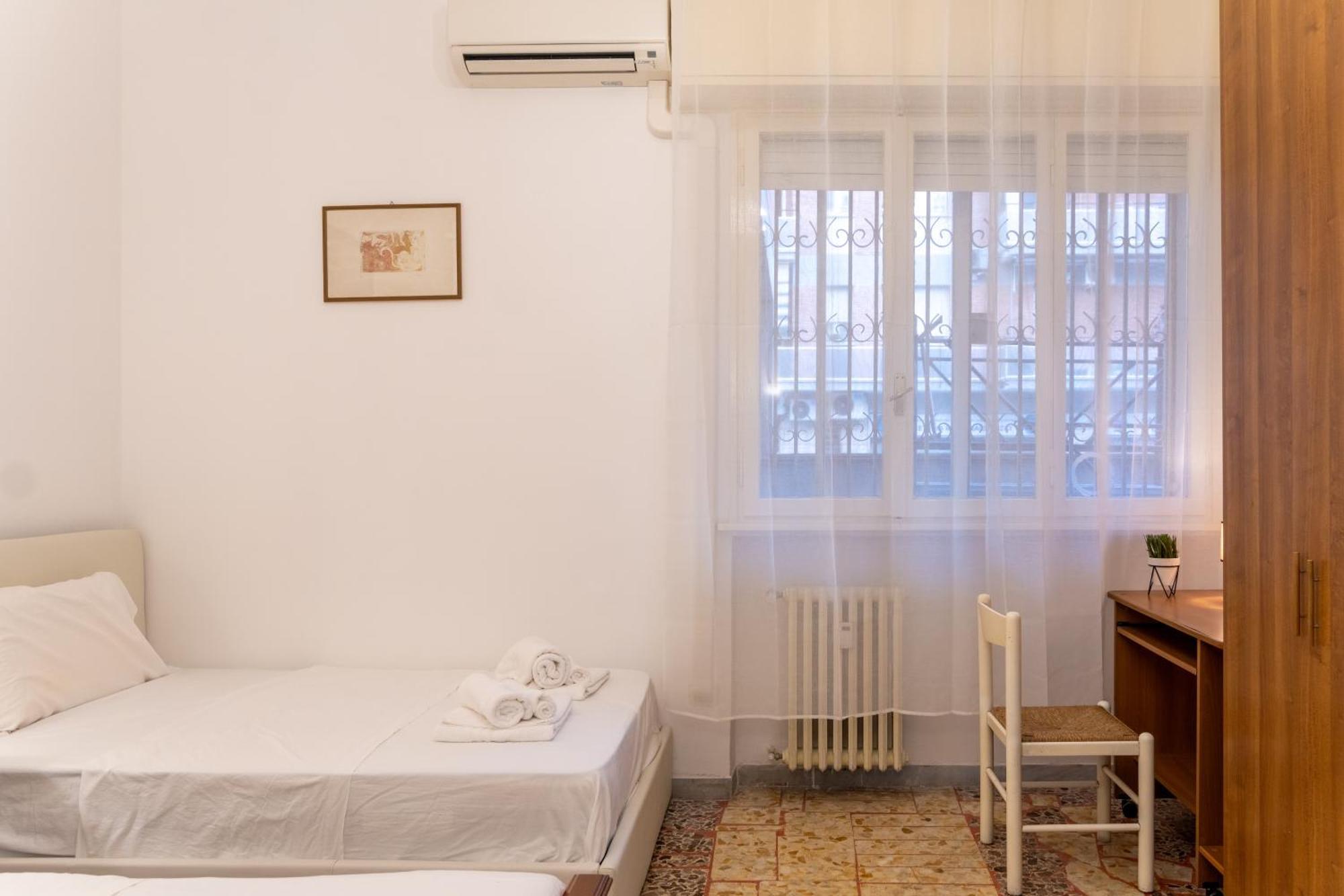 Home Stay Roma Acomodação com café da manhã 